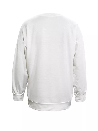 White long-sleeved t-shirt with a round neck and cuffed sleeves.