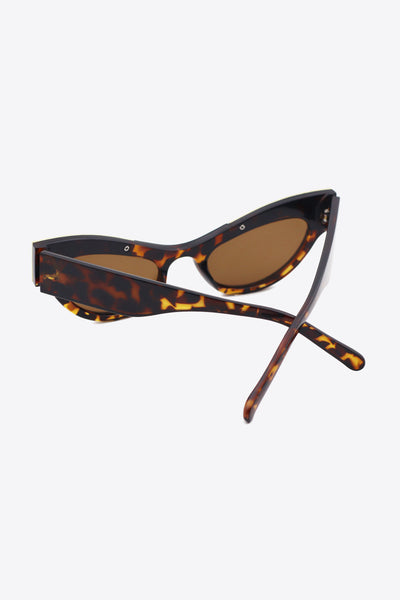Tortoiseshell cat-eye sunglasses with brown lenses.