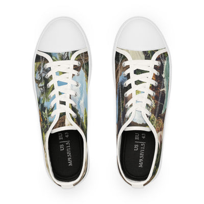 Sneakers: Artsy Asymmetric Design