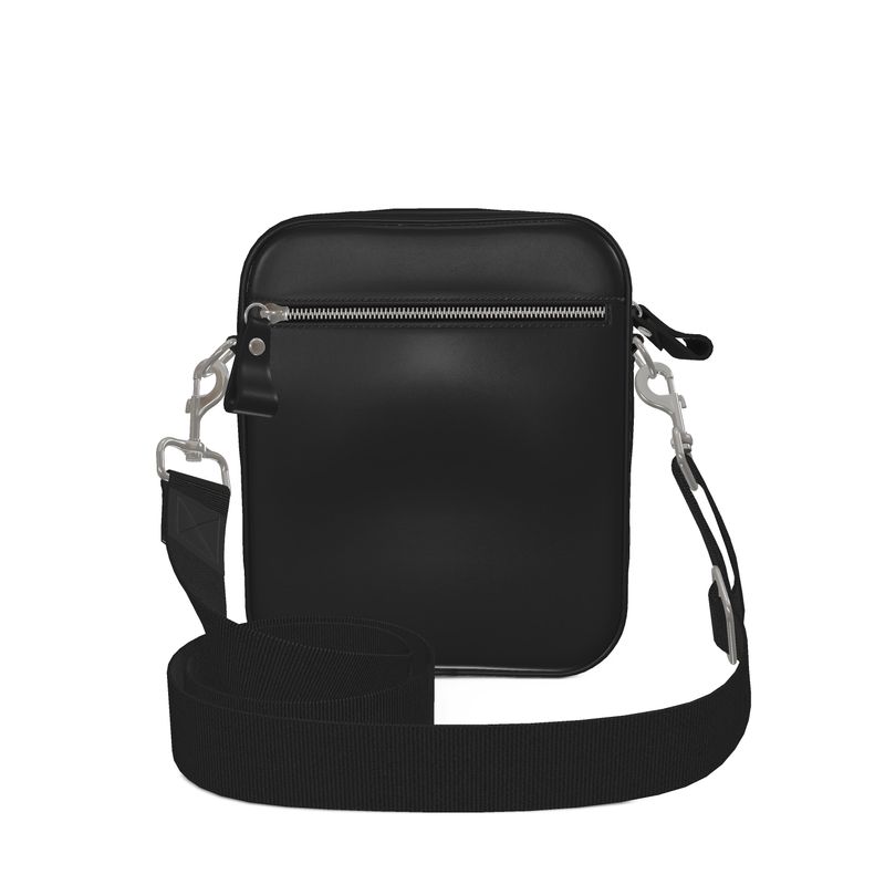Shoulder Bag: Men - Wanted: Revolutionary