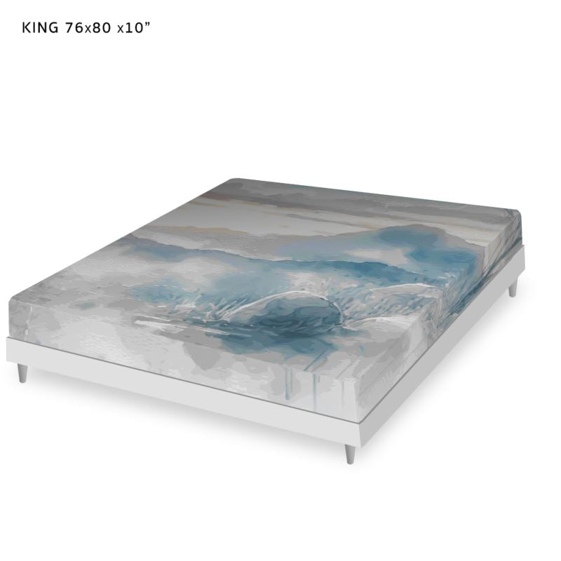 Fitted Sheet: Man in the Mountains