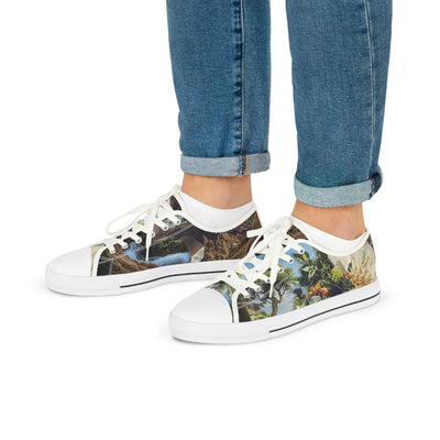 Sneakers: Artsy Asymmetric Design