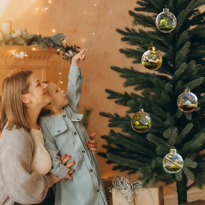 CheerChamp™ Sports-Themed Holiday Decor